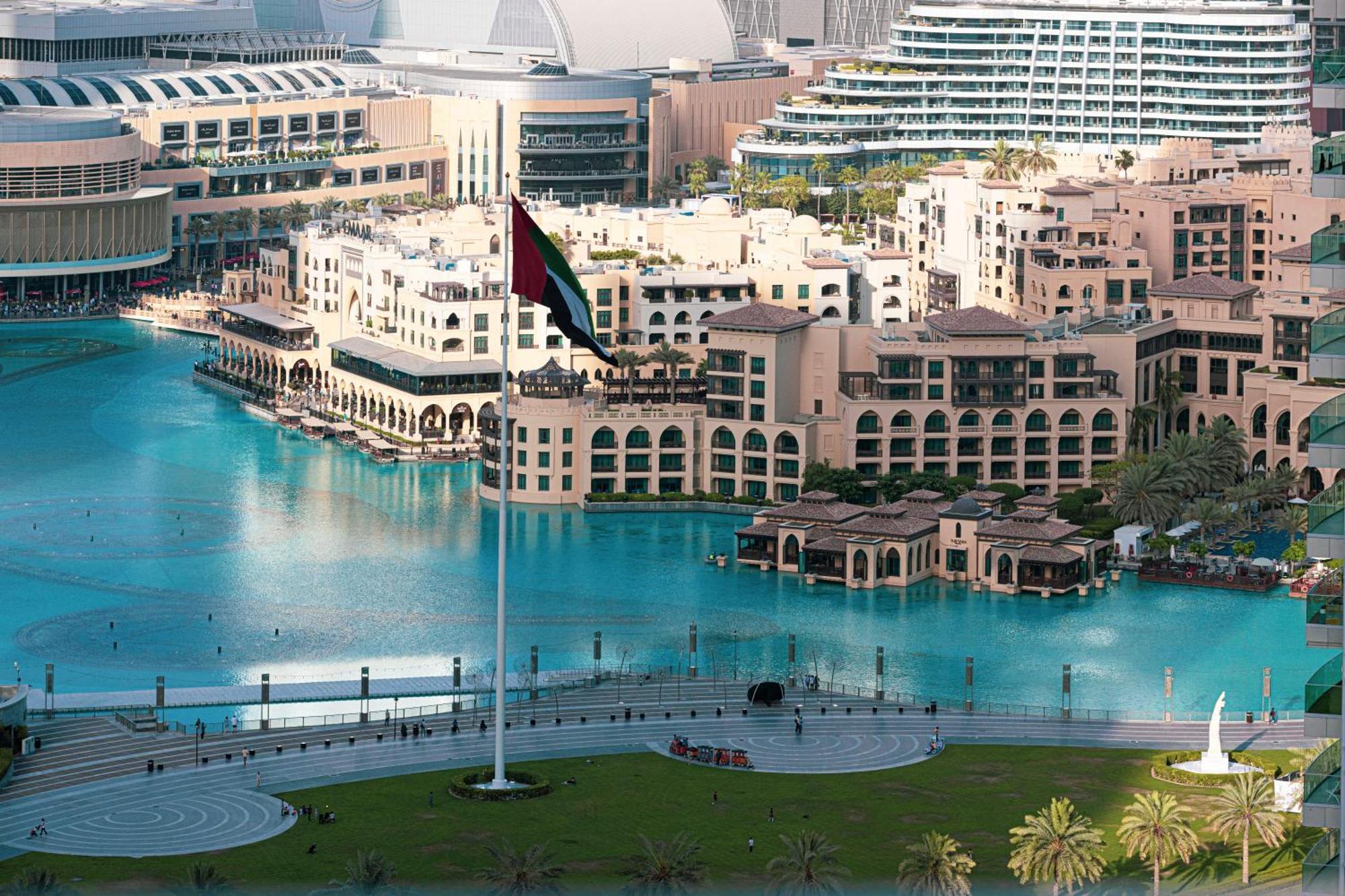 Lux Sky Residence, Burj Crown, Opera Boulevard View By Mall