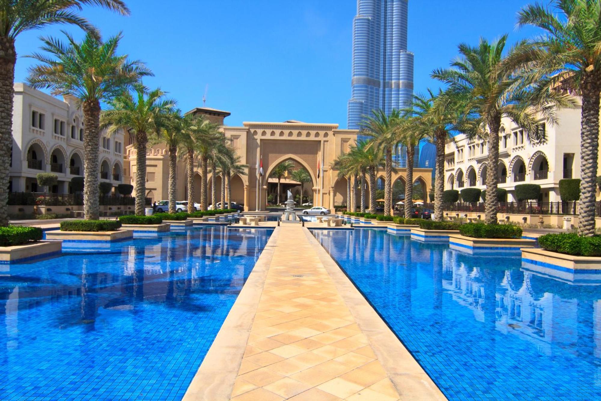 Lux Sky Residence, Burj Crown, Opera Boulevard View By Mall Apartment *