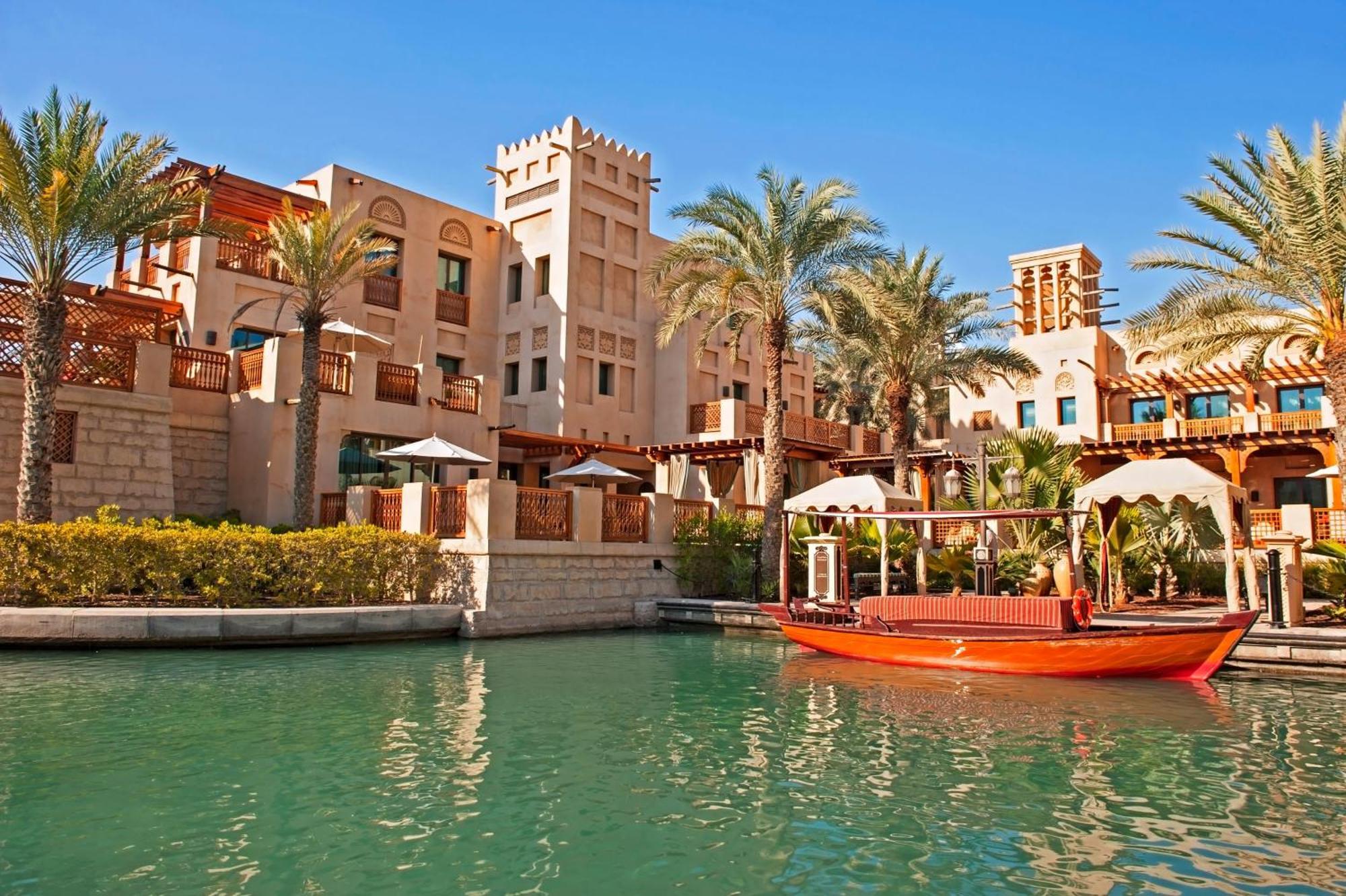 Lux Sky Residence, Burj Crown, Opera Boulevard View By Mall