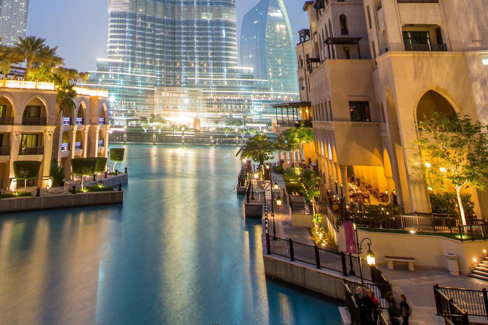 Lux Sky Residence, Burj Crown, Opera Boulevard View By Mall Apartment *