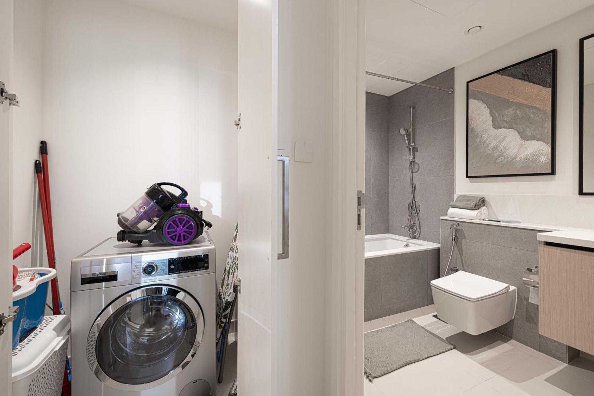 Lux Sky Residence, Burj Crown, Opera Boulevard View By Mall Apartment Dubai